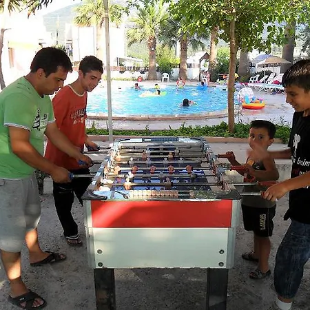 Hotel Holiday Guzelcamlı